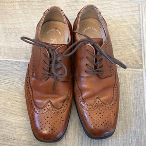Youth Florsheim dress shoes